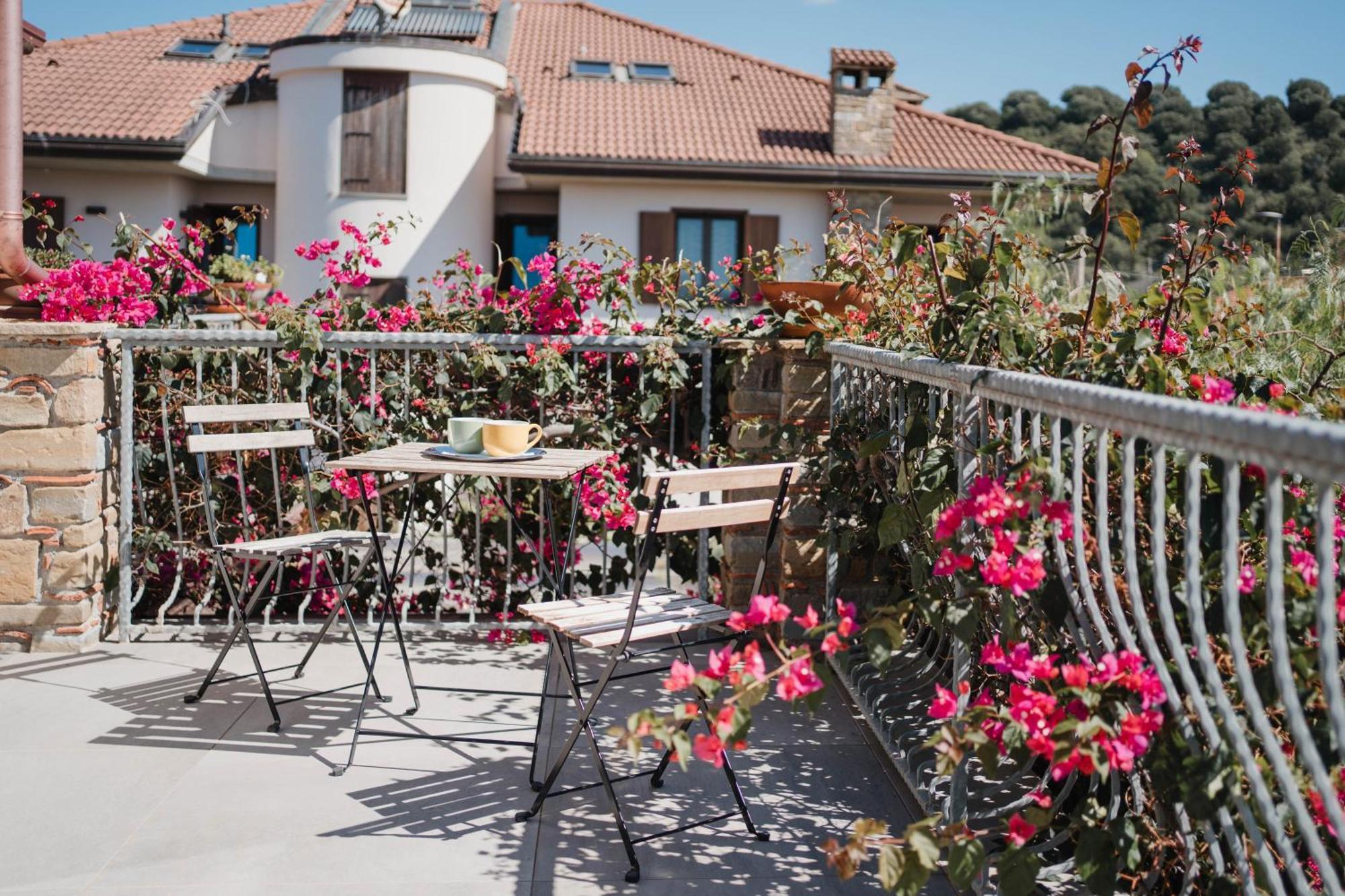 Villa Di Marinella อาเชอา ภายนอก รูปภาพ
