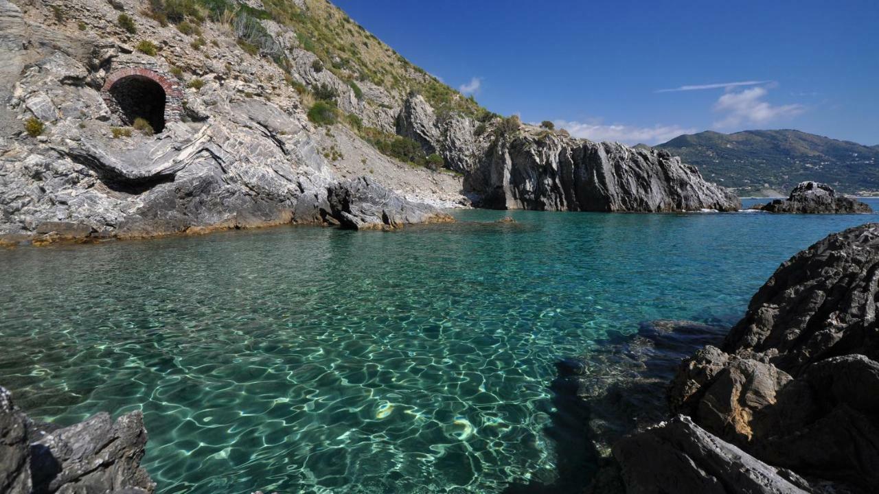 Villa Di Marinella อาเชอา ภายนอก รูปภาพ