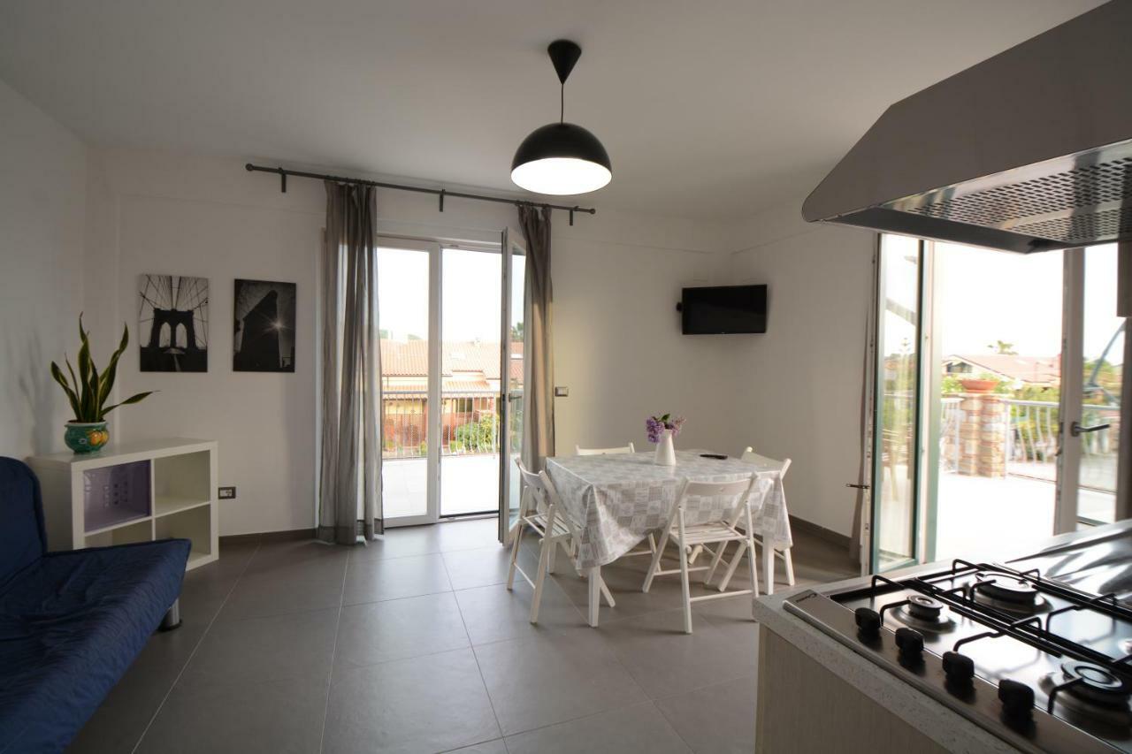 Villa Di Marinella อาเชอา ภายนอก รูปภาพ